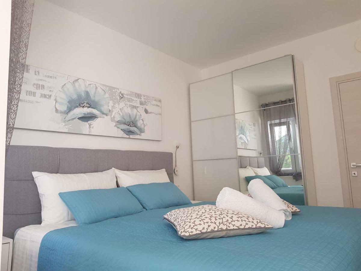 Evita Fazana Premium Studio Apartments Exterior photo