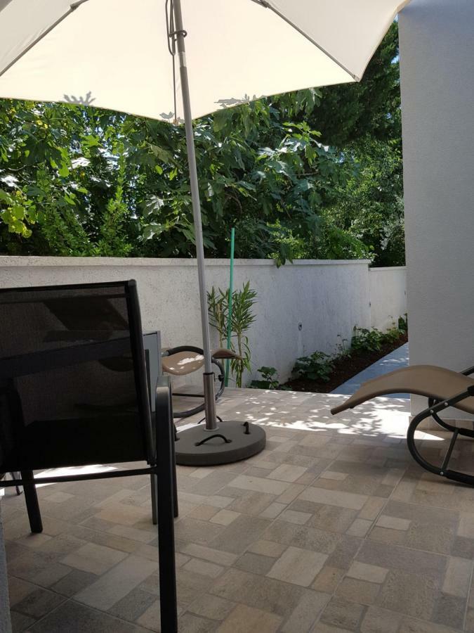 Evita Fazana Premium Studio Apartments Exterior photo